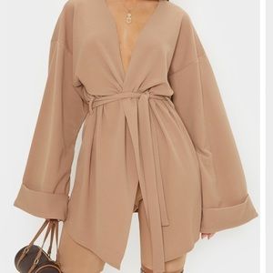 Camel belted oversized sleeve blazer